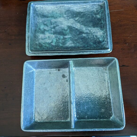 Peltrina Box w Rabbits - Picture 3 of 5